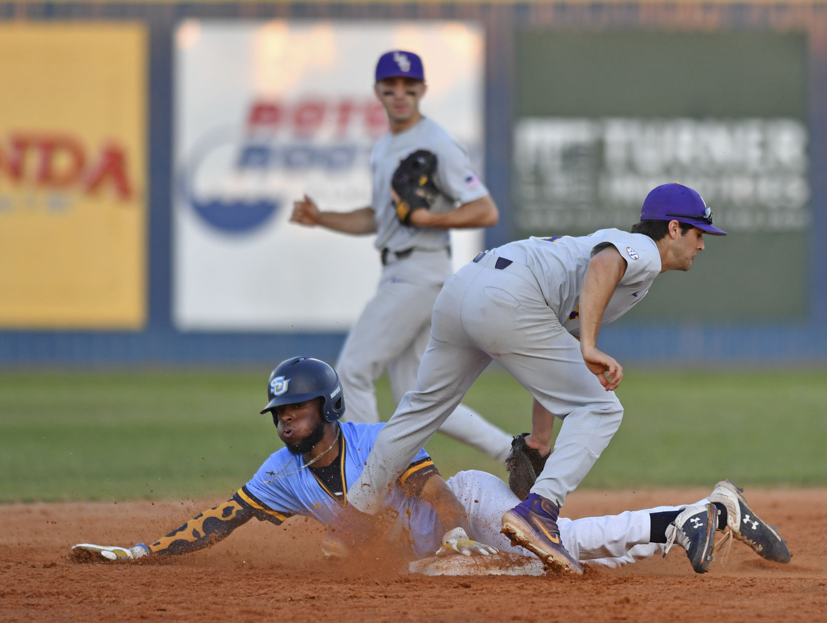 lsusouthern.041019 HS 1530.JPG